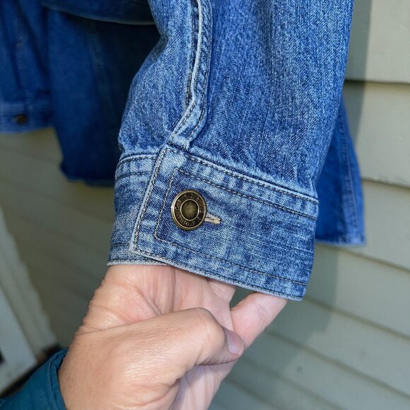 LIZ CLAIBORNE CRAZY HORSE Vintage belted denim jacket - Picture 6 of 10